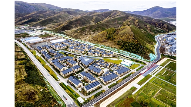 標(biāo)題：北京2022年冬奧會(huì)和冬殘奧會(huì)張家口賽區(qū)奧運(yùn)村
瀏覽次數(shù)：2196
發(fā)表時(shí)間：2023-11-07